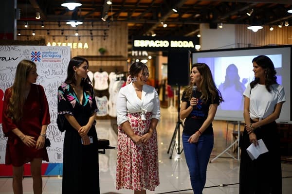 Con arte, emprendedoras buscan mejorar la educación