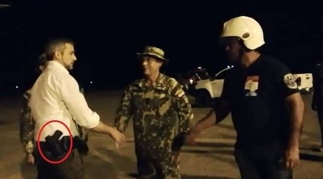 “Puedo usar armas”, responde Abdo Benítez