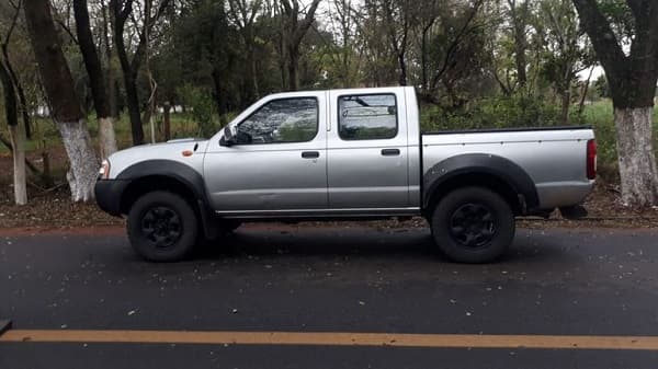 Hallan camioneta utilizada en fuga de narco