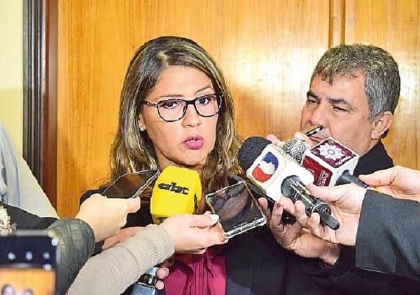 Ministra pide que los que no respetan la cuarentena ayuden en hospitales