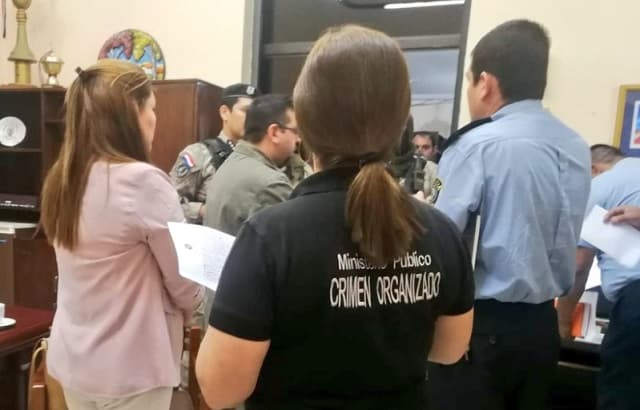 Altos jefes policiales caen por encubrir el tráfico de drogas