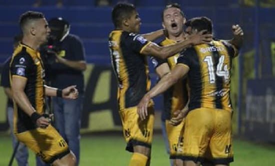 Guaraní vence a Sol de América en Villa Elisa