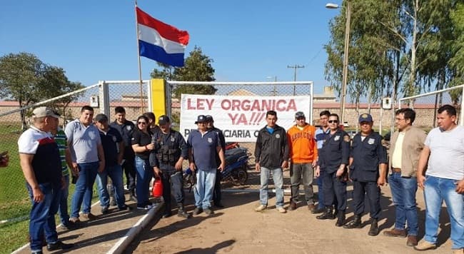 Guardias anuncian manifestación por falta de garantías