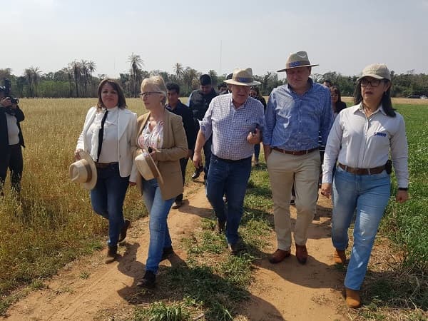 MAG e instituto seguirán apoyando escuelas agrícolas