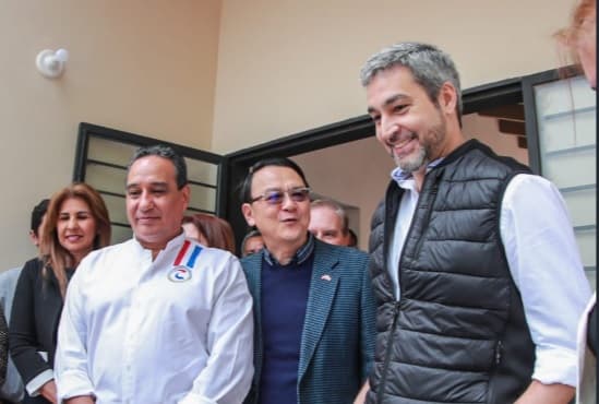 Abdo Benítez, “temeroso” ante los memes