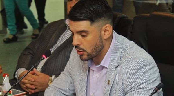 “Su pecado es ser mi conocido”, dice Rodríguez sobre su excompañero