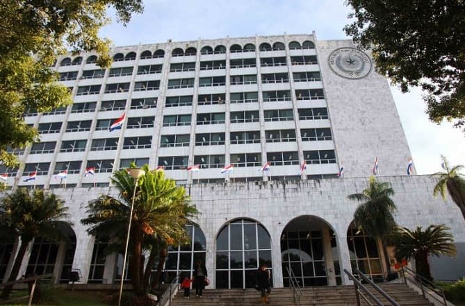 Narco condenado a 24 años recibe arresto domiciliario por decisión de dos juezas