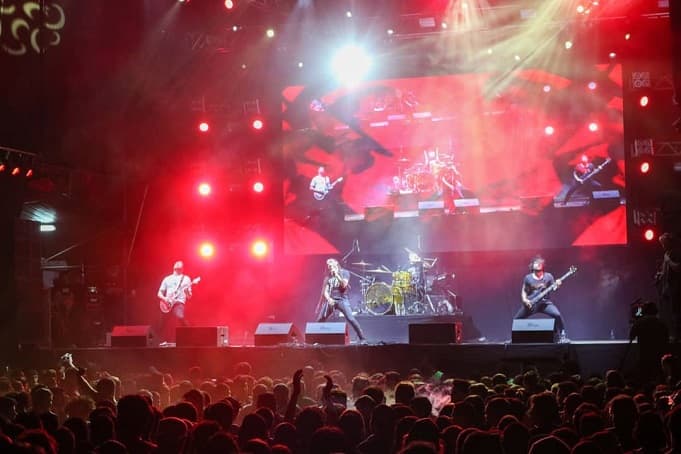 15 postales para revivir una noche a pura música