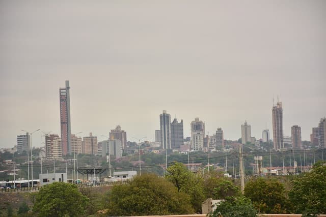 10 impactantes imágenes de la nube tóxica en Asunción