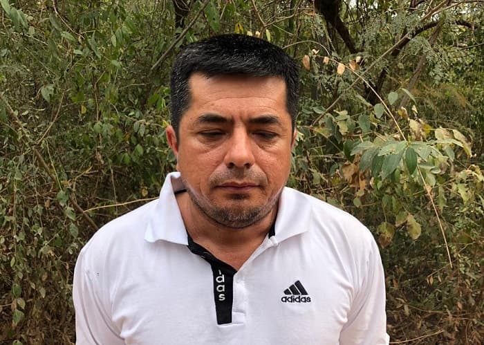 Profesor en días normales, narco cuando nadie lo ve