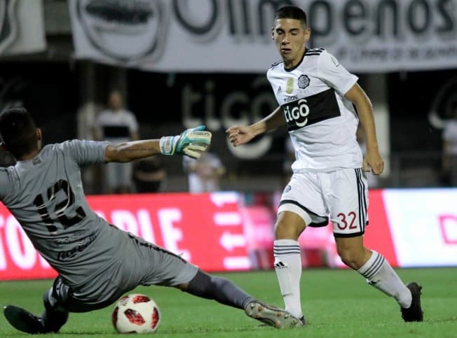 Olimpia se impone y no suelta la punta