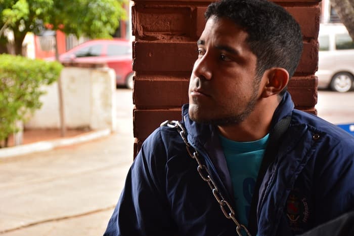 Ministro de Salud suspende visita ante inminente escrache