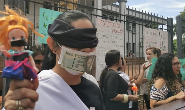 Juez prohíbe manifestación contra sus colegas