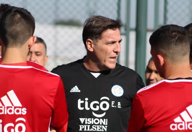 Berizzo y su cuerpo técnico resignan el 50% de sus salarios
