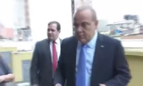 Diputados “se reúnen” en la azotea del Congreso