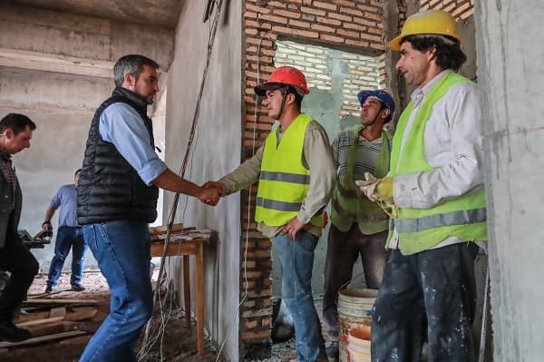 Abdo Benítez destaca obras en salud, educación e infraestructura