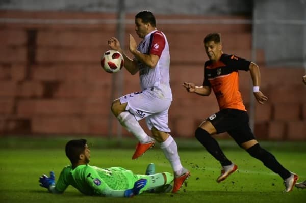 Nacional y General Díaz empatan sin goles