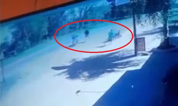 Policía de civil evita robo de motocicleta