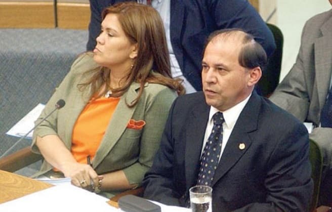 Abogada afirma que su marido debe ser repuesto en la Corte