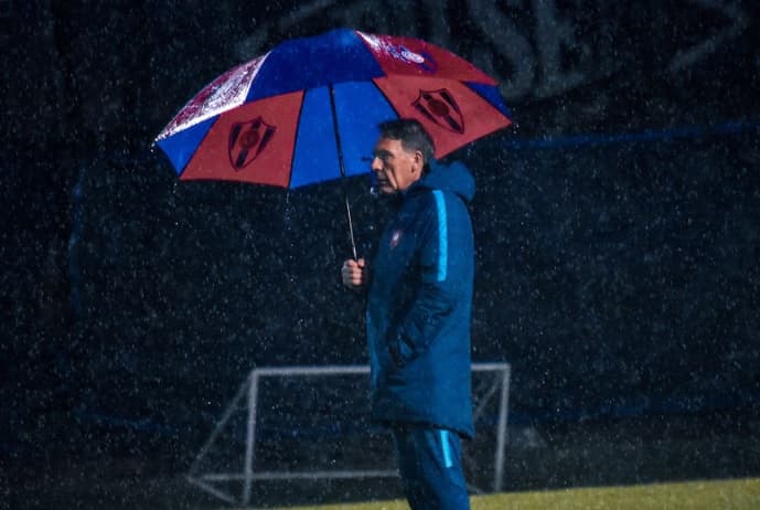 Cerro borra comunicado sobre DT y genera confusión