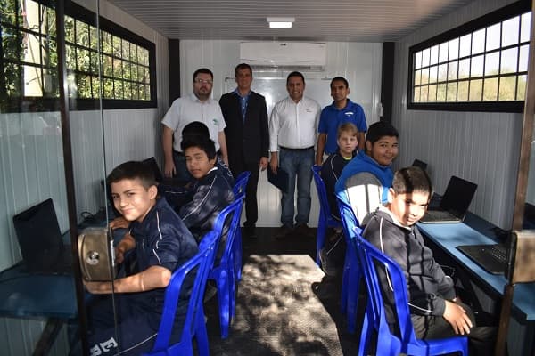 Telefónica inaugura telecentro en el Chaco