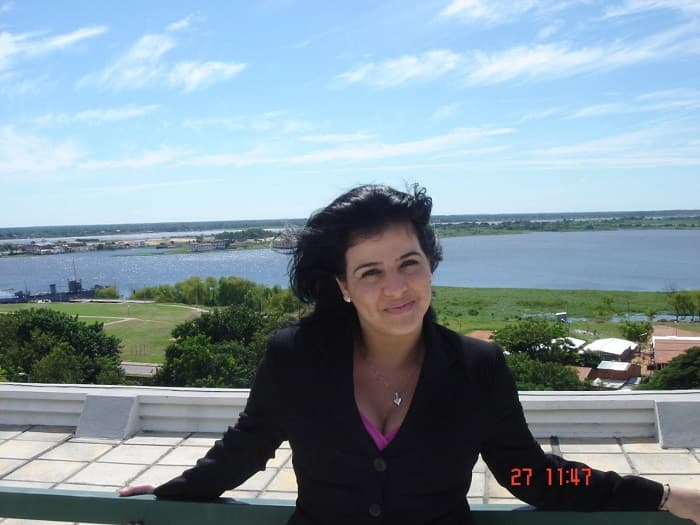 Funcionaria de Diputados muere degollada