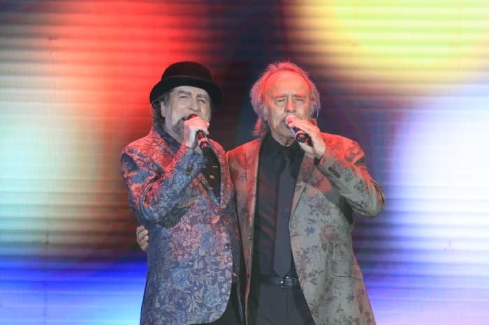 No hay dos sin tres: La velada que puso al público a aplaudir de pie