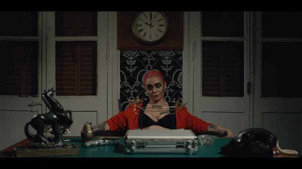 Andrea Valobra lanza nuevo videoclip