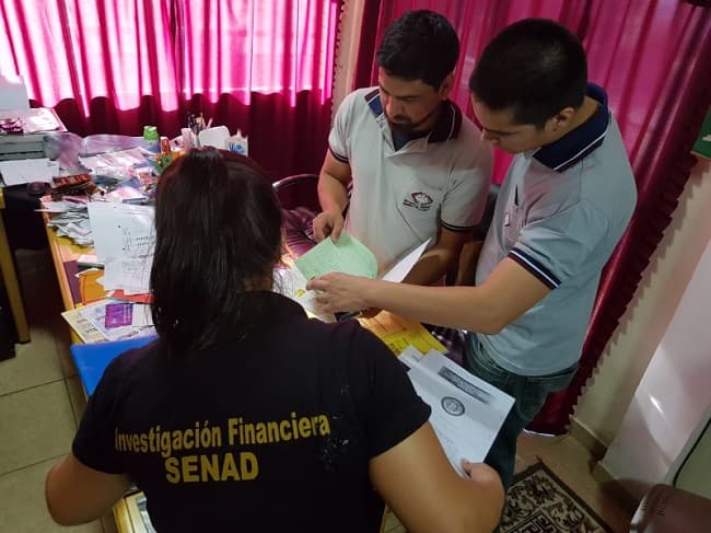 Tras denuncias de usura y extorsión, realizan allanamientos en simultáneo