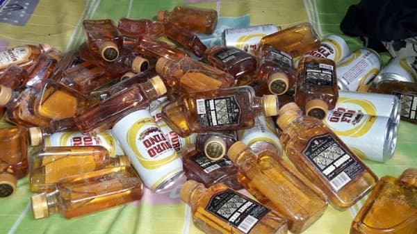 Incautan bebidas alcohólicas que visitas intentaron ingresar a Tacumbú