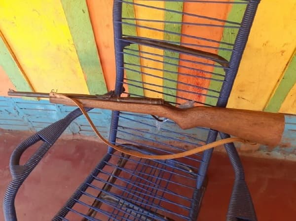 Niño de 10 años pierde la vida tras manipular rifle