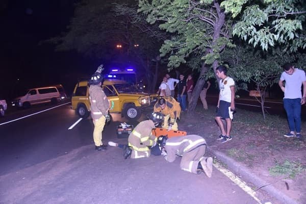 Joven resulta herido tras carrera clandestina