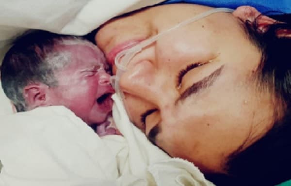 Nace niña sometida a intervención intrauterina en IPS