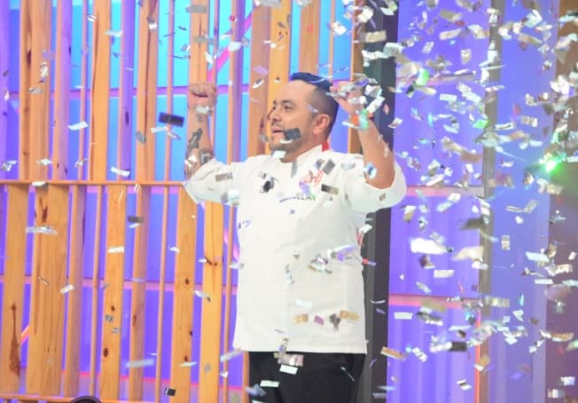 Julián se consagra en MasterChef Profesionales