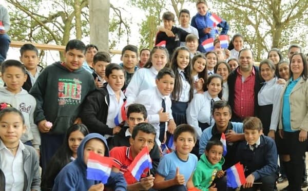 Programa Tekoporã facilita acceso a salud y educación a miles de niños