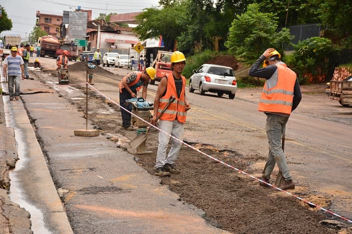 Obras del MOPC castigan a conductores en San Lorenzo