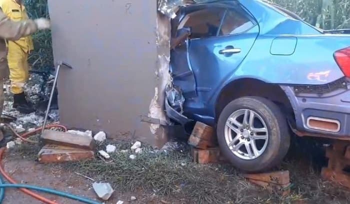 Joven muere tras chocar contra un cartel de hormigón en Hernandarias