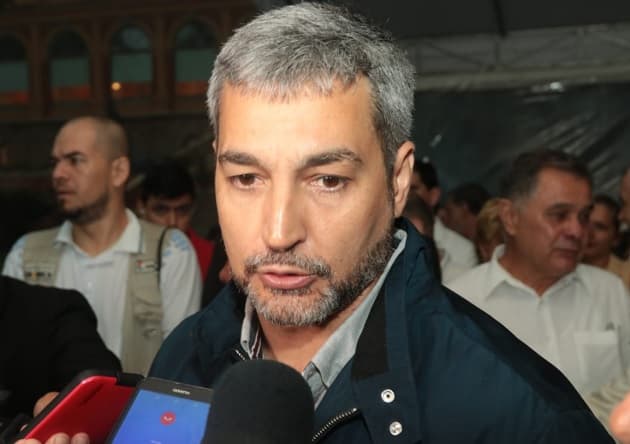 Abdo Benítez se reunirá con intendentes para definir estrategias contra el dengue