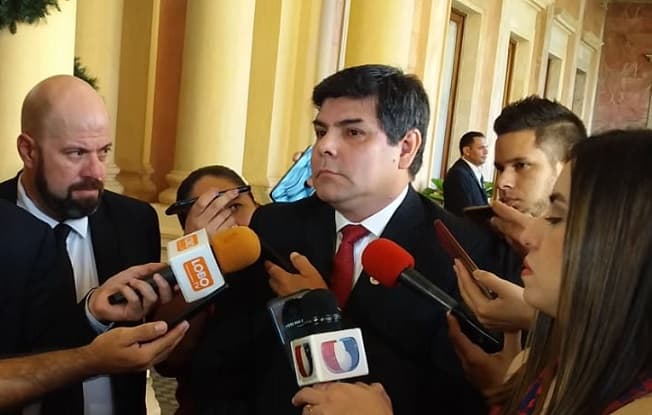 Ejecutivo pide informe sobre proceso judicial contra titular de la Caja Bancaria