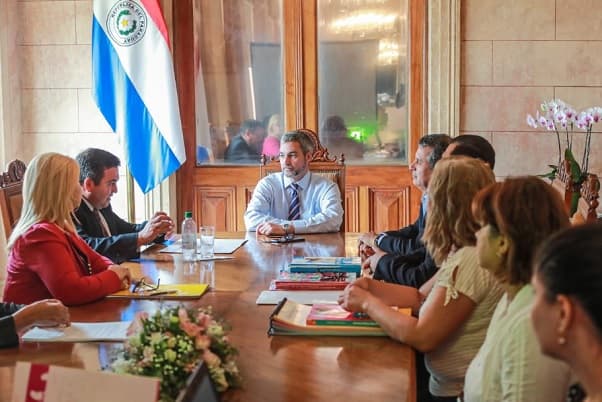 MEC entrega la totalidad de kits escolares de manera “inédita”