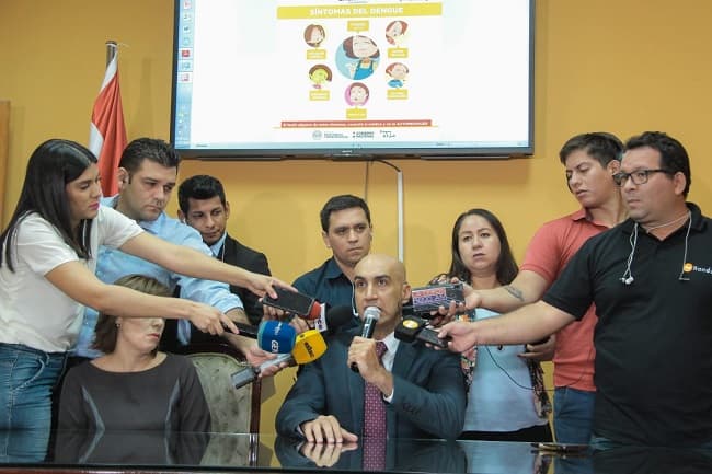 Salud contrata 700 profesionales para hacer frente a la epidemia del dengue