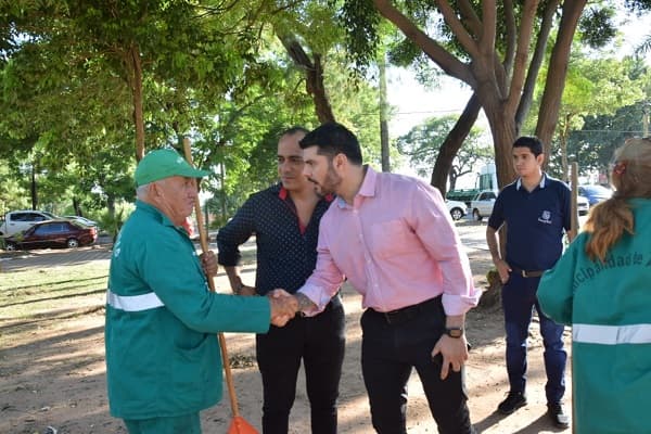 Municipalidad de Asunción plantea enrejar la Plaza de Armas