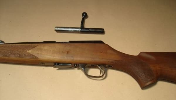 Adolescente muere tras sufrir disparo accidental por parte de su hermana