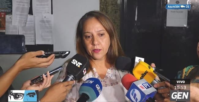 Casco dice que el sponsor de Camilo “hace mucho daño al pulmón”