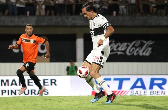 El Tetracampeón triunfa en su debut