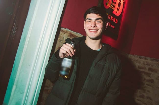 Revelan chat de rugbier involucrado en asesinato de Fernando Báez