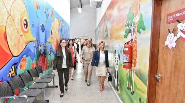 Autoridades nacionales e internacionales visitan Centro Ciudad Mujer