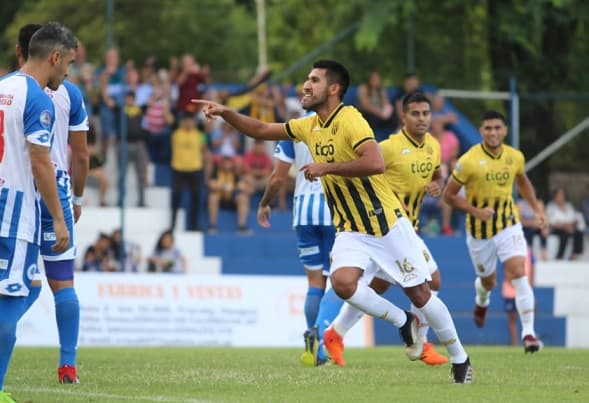 Guaraní vence sin muchas complicaciones al 12 de Octubre