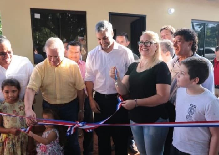 Inauguran nueva conexión vial y viviendas sociales en Central