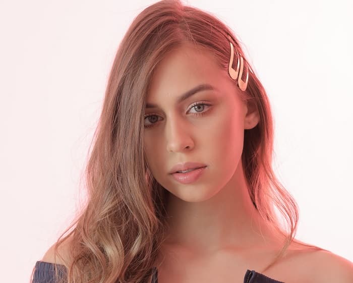 Joven cantautora lanza su primer sencillo